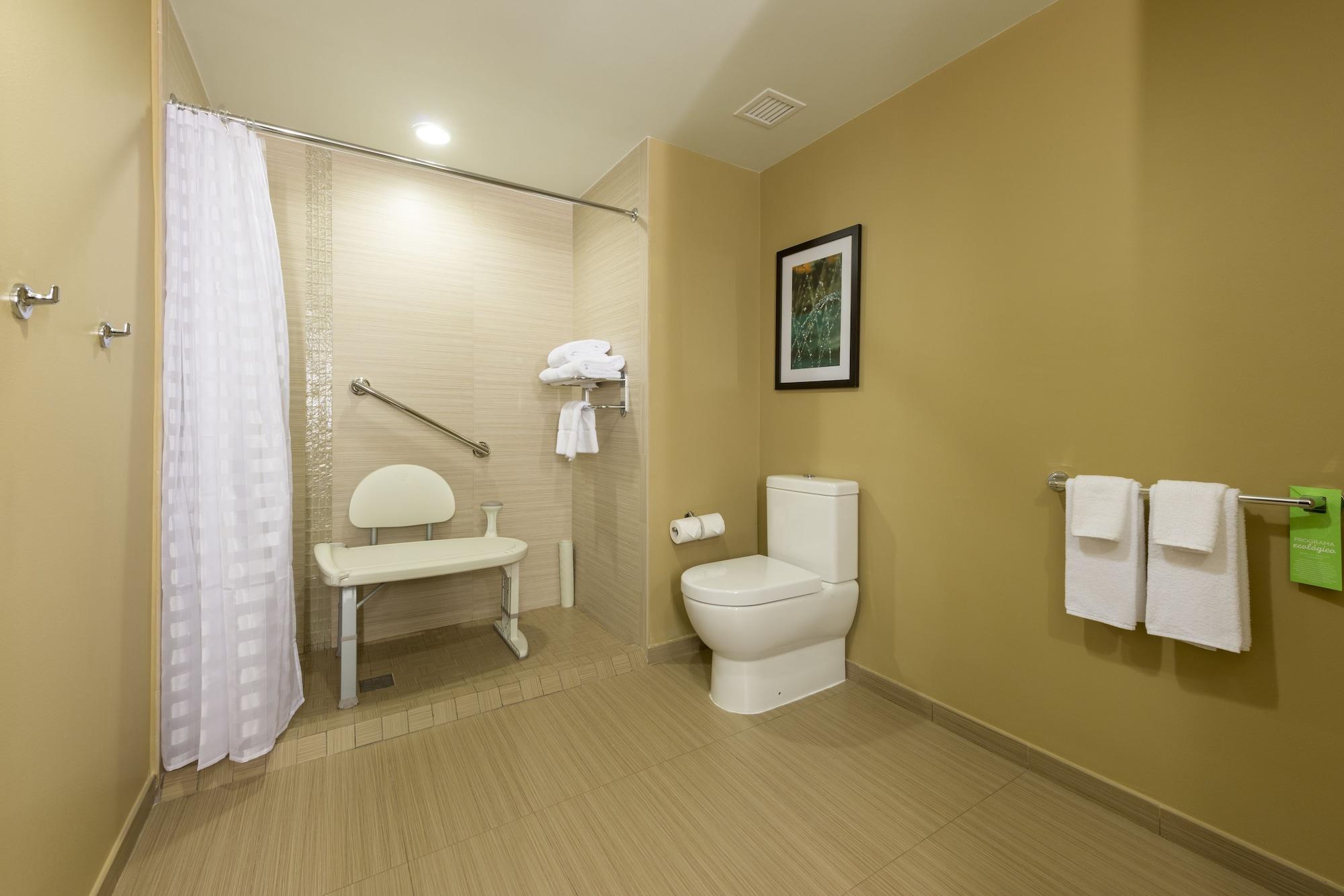 Courtyard By Marriott Campeche Hotel 3*